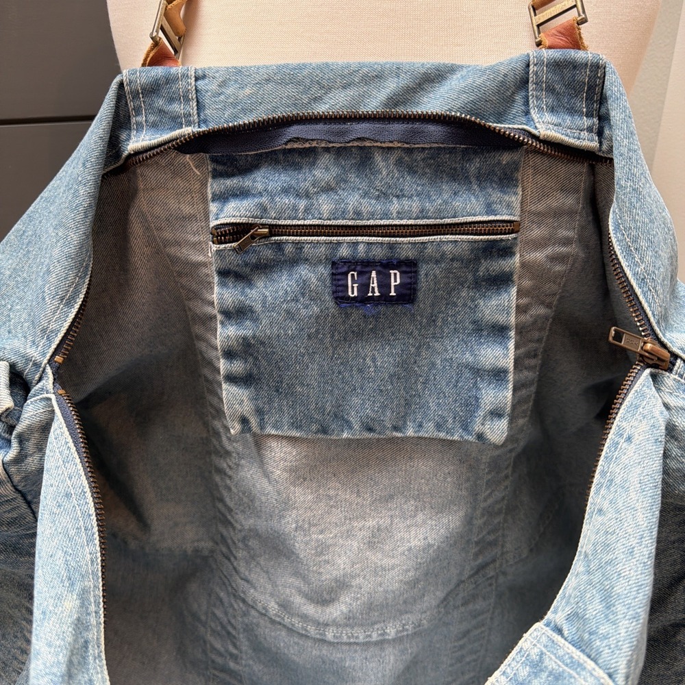 Vintage GAP Weekender Travel Tote Bag Blue Denim Duffle Large Zip Leather Trim - Picture 2 of 5